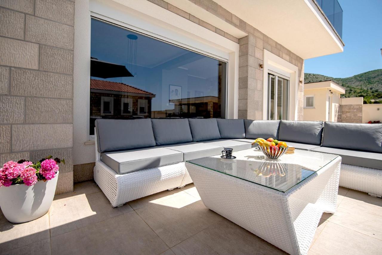 Luxury Villa Miriam With Private Pool And Jet Pool Near Dubrovnik Ivanica Exterior photo