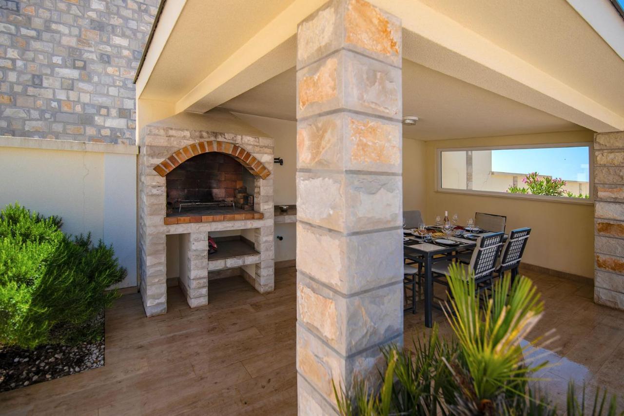 Luxury Villa Miriam With Private Pool And Jet Pool Near Dubrovnik Ivanica Exterior photo